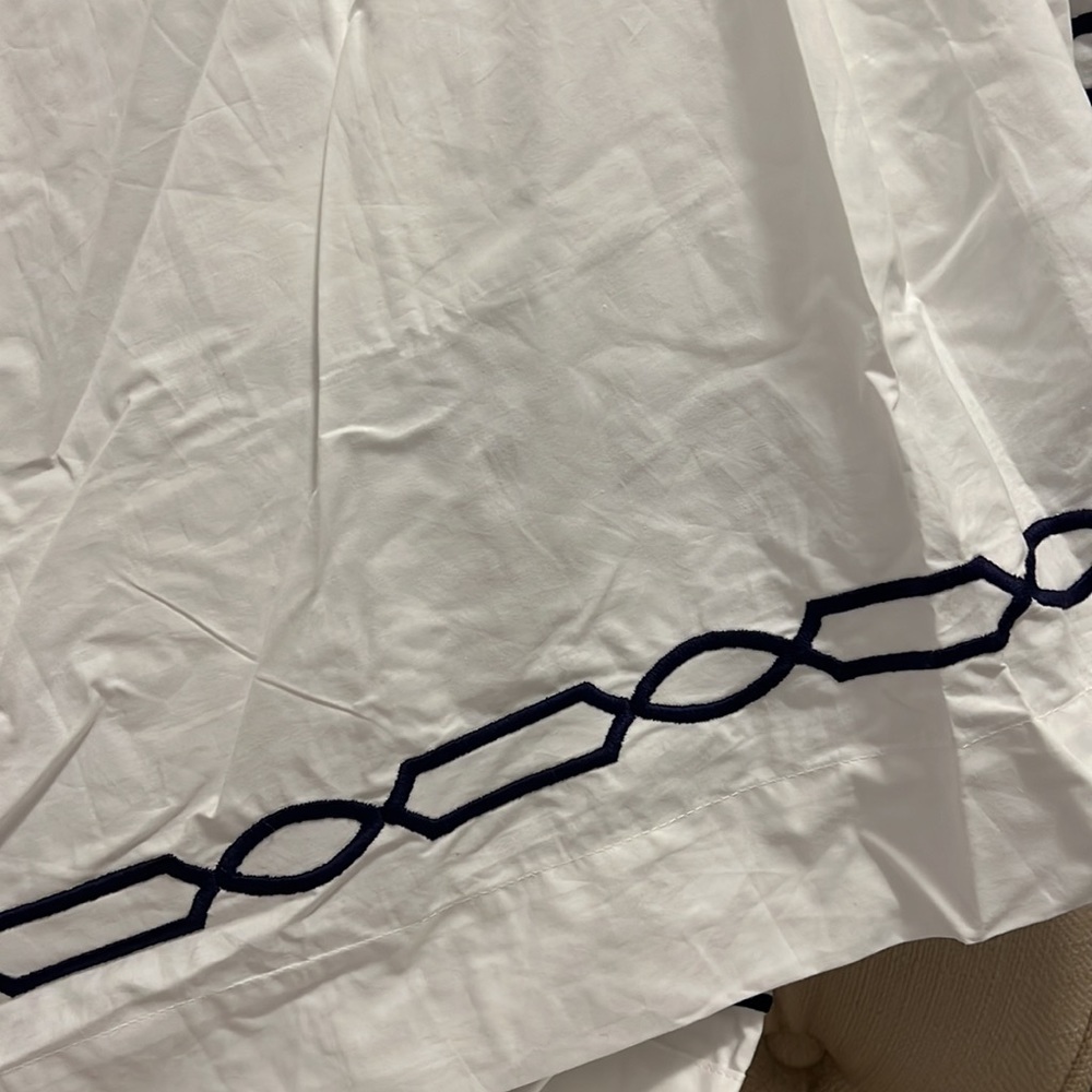RESTORATION HARDWARE White / Blue Full Bedskirt